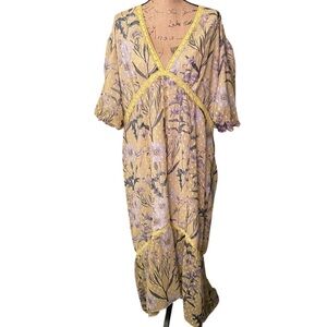 Hope & Ivy Floral Midi Dress‎